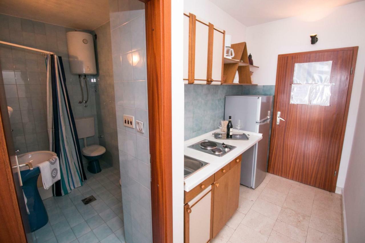 Villa Antonio Pisak Eksteriør billede
