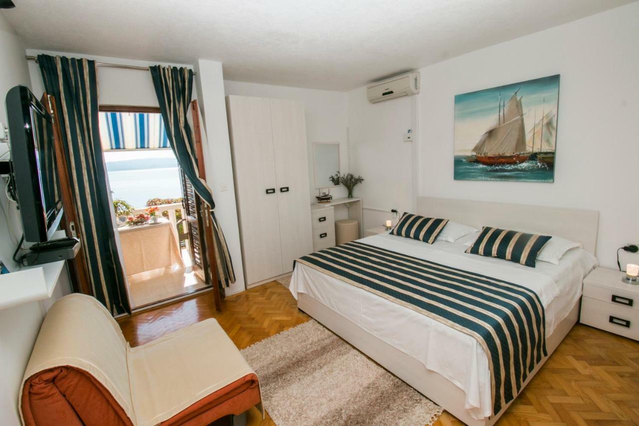 Villa Antonio Pisak Eksteriør billede